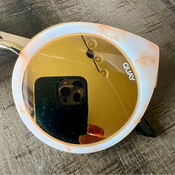 Quay Australia Last Dance Sunglasses - Picture 2 of 6